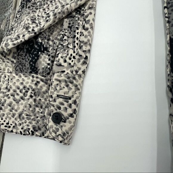 VIEW Walter Baker Reptile Print Oversized High Low Long Sleeve Button Down Shirt - Picture 6 of 6